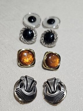 LOT - Vintage CLIP ON earrings